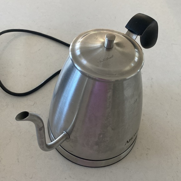 Other - Aroma Housewares Professional Electric Gooseneck Hot Water Kettle